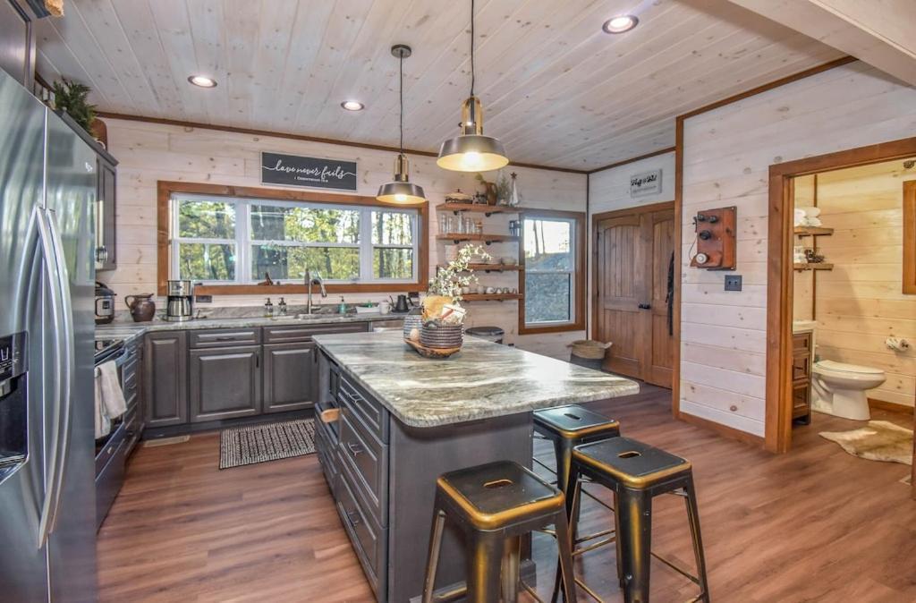 Nordic Mountain Modern Lodge - Family Friendly Luxury Cabin In Walden'S Ridge Севьервилл Экстерьер фото